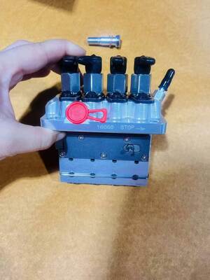 16060-51010 Fuel Injection Pump For Kubota V1305 V1505 Diesel Engine