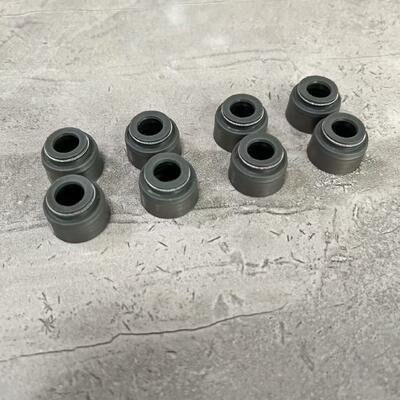 Engine Valve Stem Oil Seals For Toyota 2L Diesel Engine Pickup