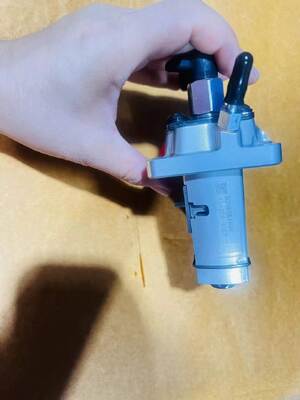 16060-51010 Fuel Injection Pump For Kubota V1305 V1505 Diesel Engine