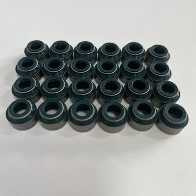 6M1015 Valve Stem Oil Seals For Deutz Diesel Engine